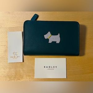Radley London Heritage Dog Medium Leather Zip Purse